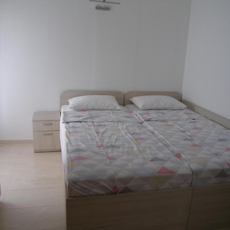 Apartmani Matela Petrcane Buitenkant foto