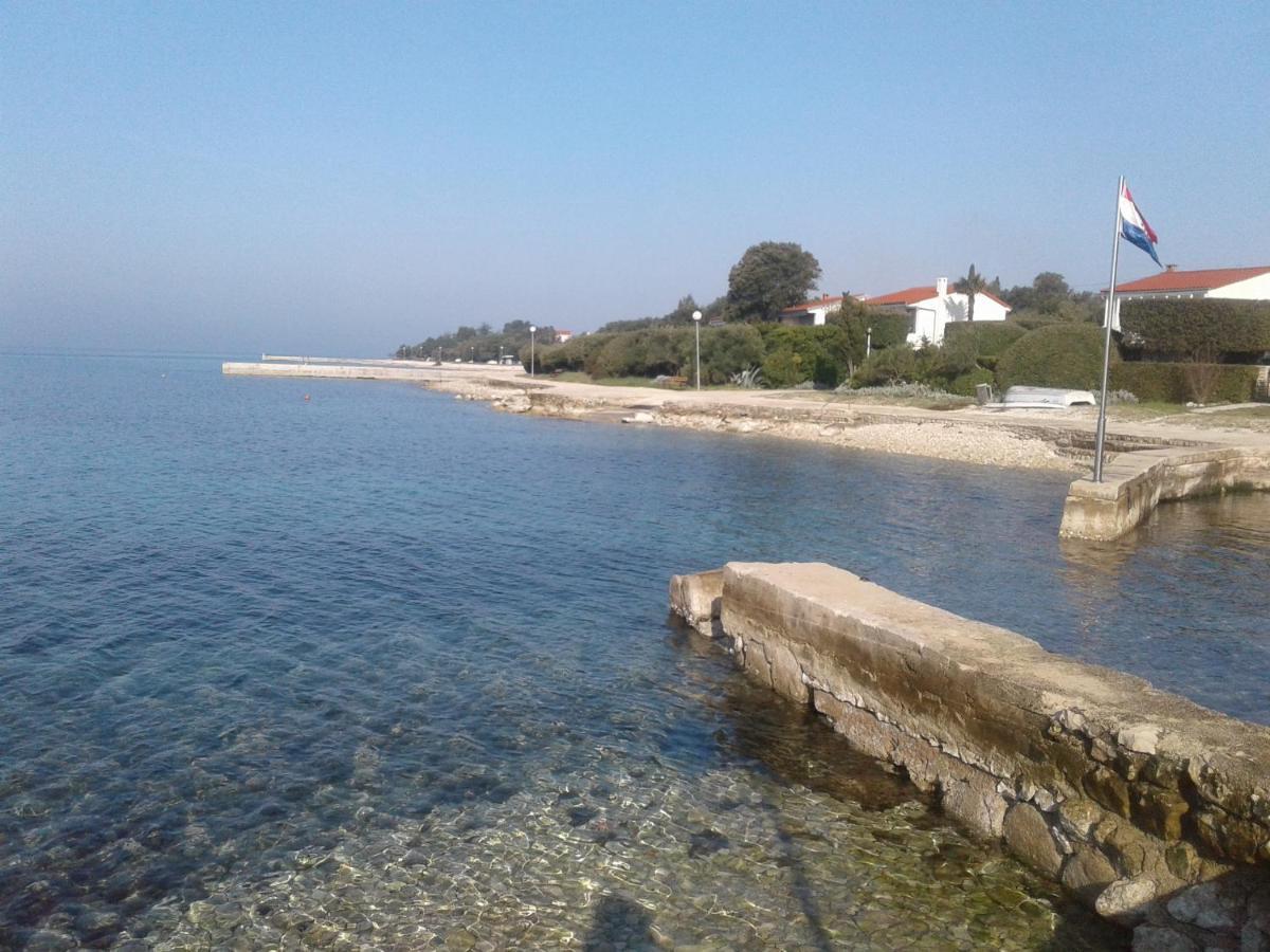 Apartmani Matela Petrcane Buitenkant foto