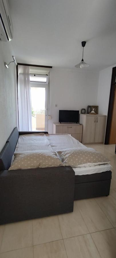 Apartmani Matela Petrcane Buitenkant foto