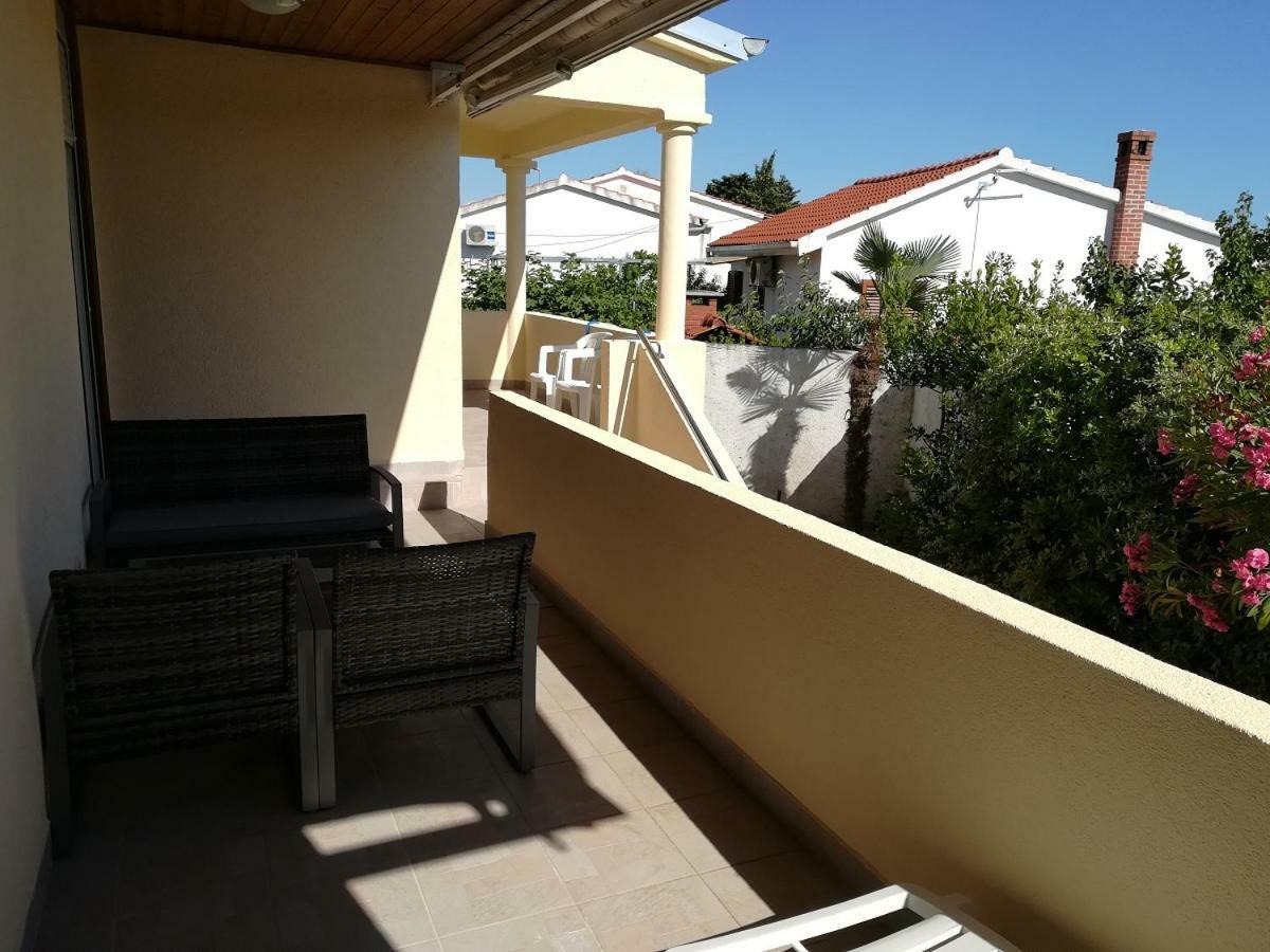Apartmani Matela Petrcane Buitenkant foto