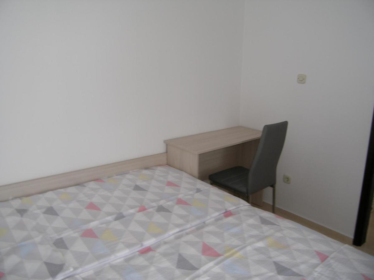 Apartmani Matela Petrcane Buitenkant foto