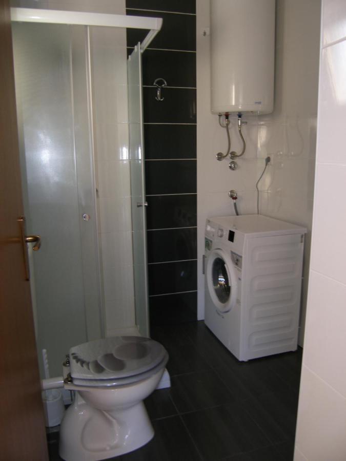 Apartmani Matela Petrcane Buitenkant foto